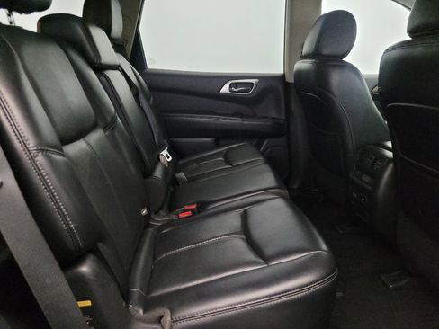 Used 2017 Nissan Pathfinder Platinum w/ Cargo Package image 19