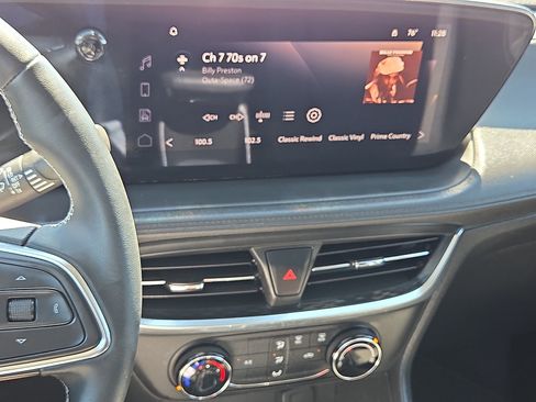 Used 2024 Buick Encore GX Preferred FWD image 16
