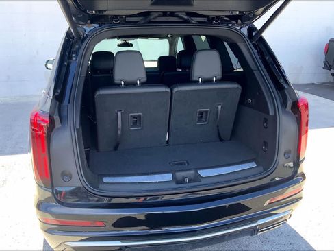 Used 2023 Cadillac XT6 Luxury FWD image 18