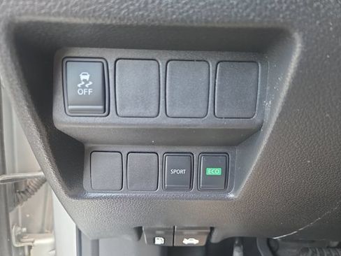 Used 2017 Nissan Rogue S FWD image 18