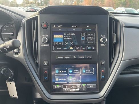 Used 2025 Subaru Crosstrek 2.0i image 30