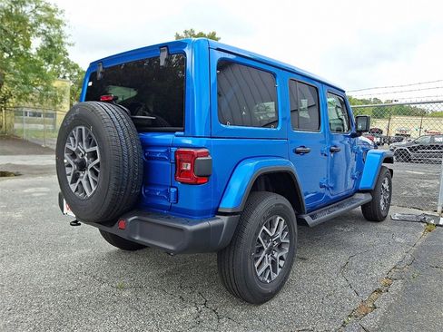 New 2025 Jeep Wrangler Sahara image 5