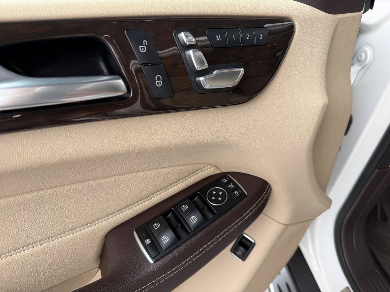 Used 2018 Mercedes-Benz GLE 350 image 12