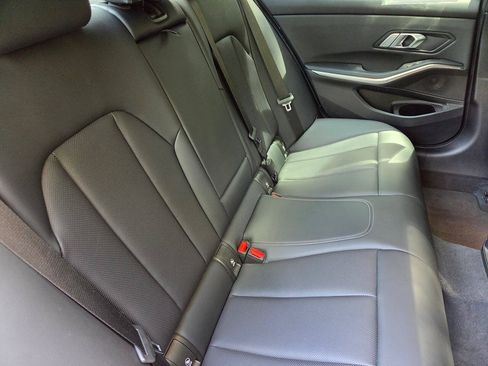 Used 2023 BMW 330i Sedan w/ Premium Package RWD image 11