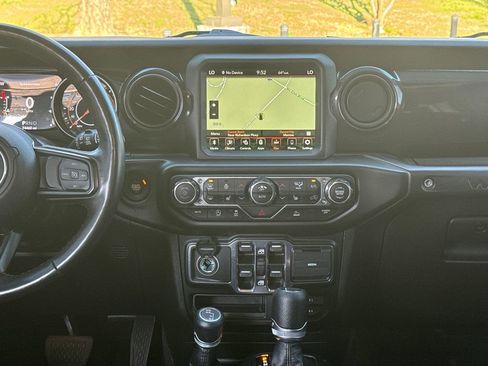 Used 2022 Jeep Wrangler Unlimited Sport image 17