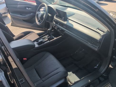 Certified 2025 Honda Accord LX image 16