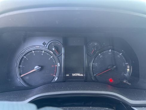Used 2021 Toyota 4Runner SR5 Premium w/ Moonroof Package AWD/4WD image 8