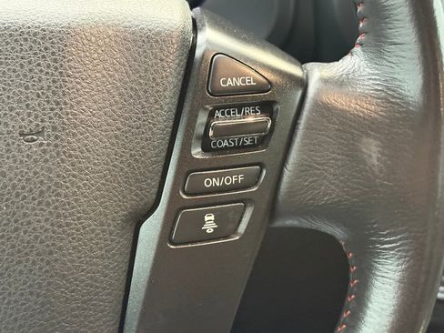 Used 2021 Nissan Titan PRO-4X w/ Pro-4x Convenience Package image 21