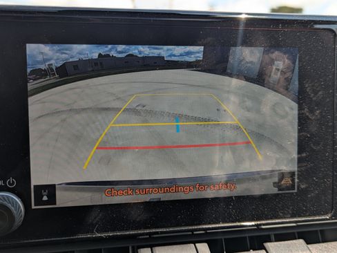 Used 2025 Toyota RAV4 XLE AWD/4WD image 16
