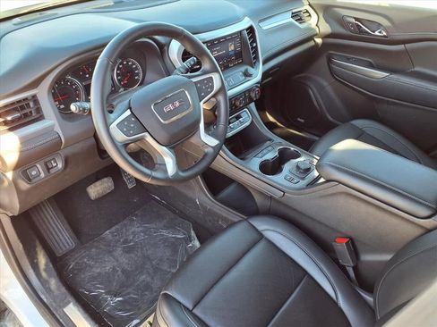 Used 2023 GMC Acadia SLT image 17