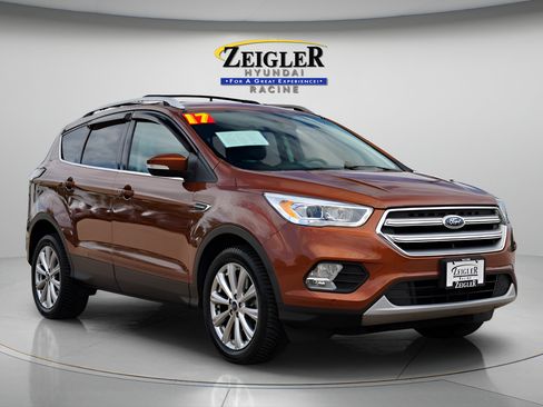 Used 2017 Ford Escape Titanium w/ Canadian Touring Package AWD/4WD image 1