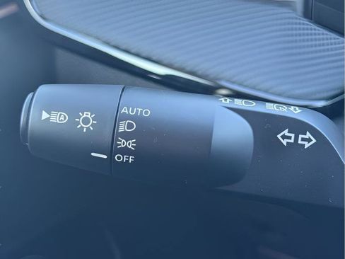 New 2026 Nissan Kicks SR FWD image 20