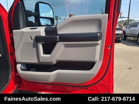 Used 2019 Ford F250 XL w/ STX Appearance Package image 91