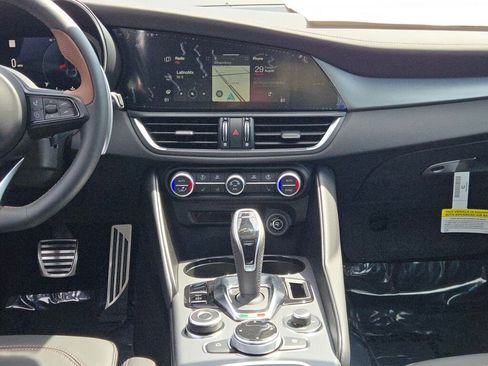 New 2025 Alfa Romeo Giulia Intensa w/ Driving Assist Package image 17