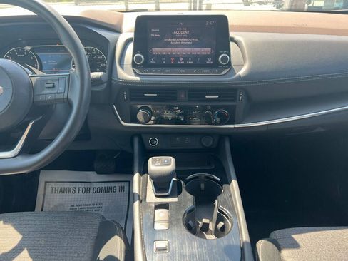Used 2021 Nissan Rogue S FWD image 15