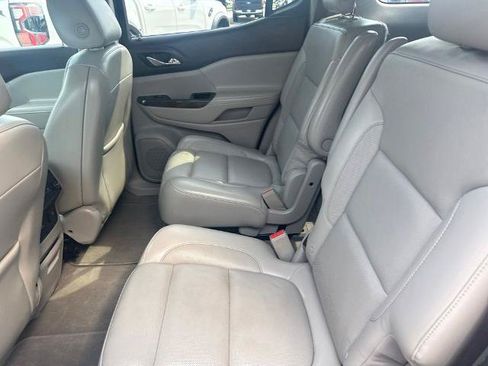 Used 2017 GMC Acadia SLT FWD image 25