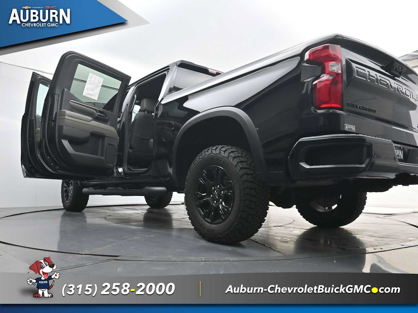 Used 2024 Chevrolet Silverado 1500 ZR2 w/ Technology Package AWD/4WD image 40