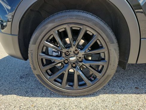 Certified 2023 Cadillac XT4 Sport AWD/4WD image 5