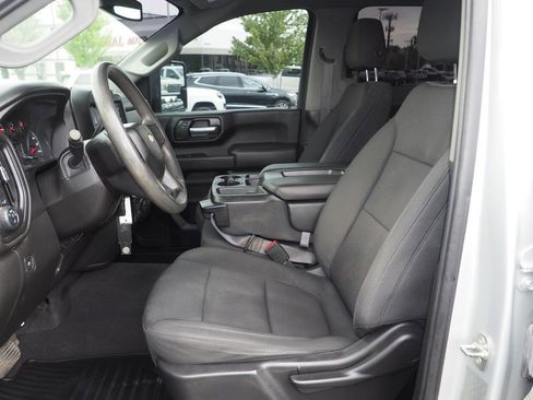 Used 2021 Chevrolet Silverado 2500 Custom w/ Custom Value Package AWD/4WD image 13