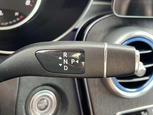 Used 2020 Mercedes-Benz GLC 300 4MATIC image 30