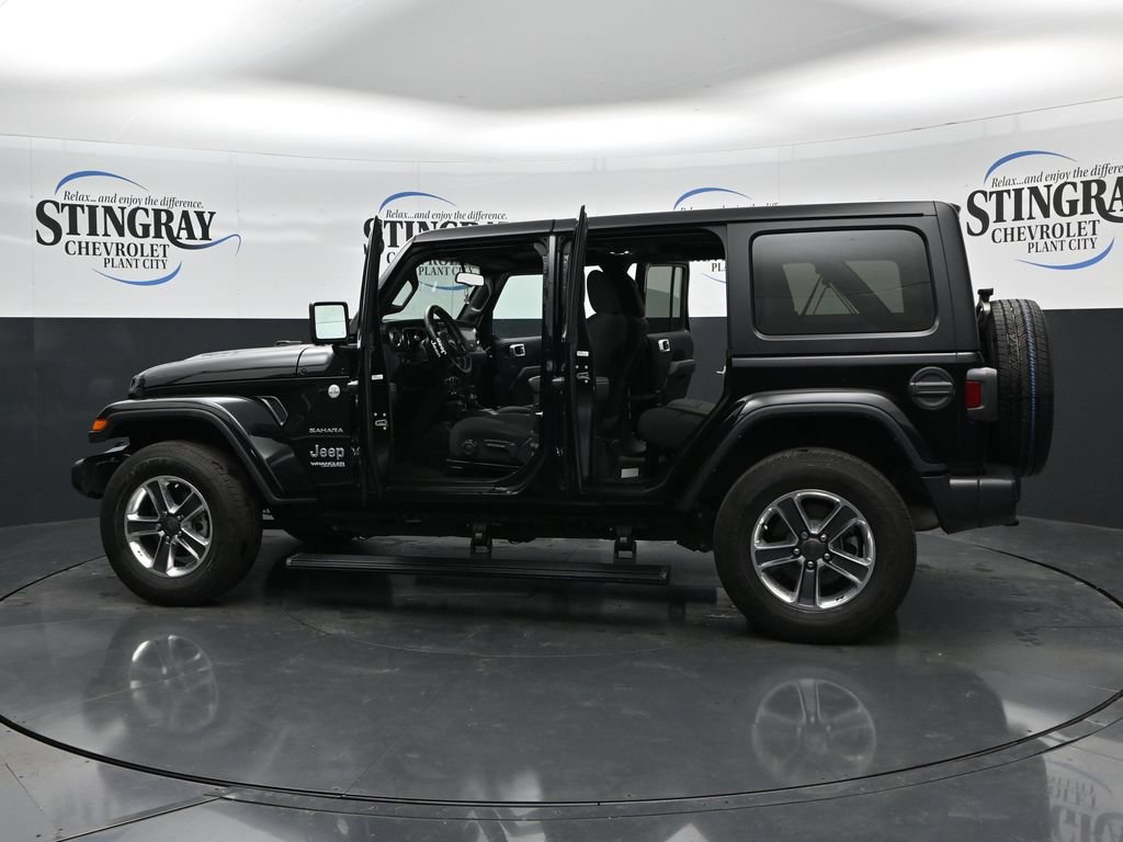 Used 2021 Jeep Wrangler Unlimited Sahara AWD/4WD image 40