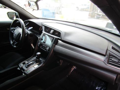Used 2019 Honda Civic Sport image 10