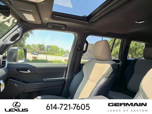 New 2026 Lexus GX 550 AWD/4WD image 21