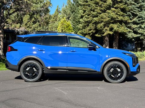 New 2026 Kia Sportage X-Line w/ X-Line Technology Package image 3