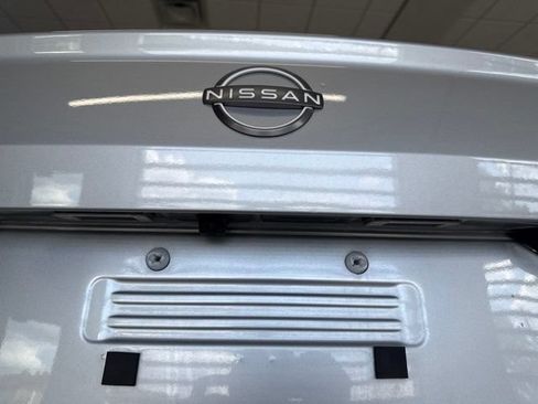 Used 2024 Nissan Altima 2.5 SV FWD image 16