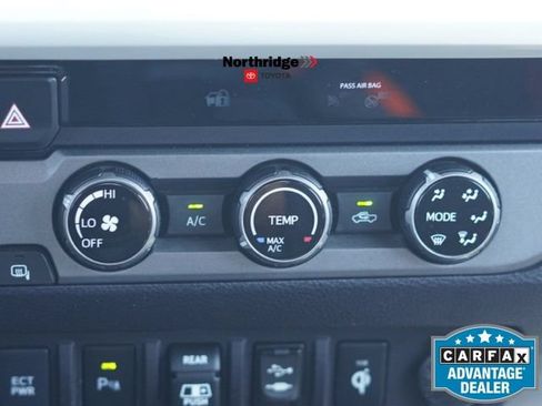 Used 2018 Toyota Tacoma TRD Sport w/ Technology Package RWD image 35