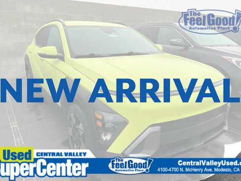 Used 2024 Hyundai Kona SEL image 1
