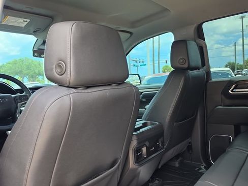 Used 2025 Chevrolet Silverado 1500 LT Trail Boss w/ Convenience Package II AWD/4WD image 11