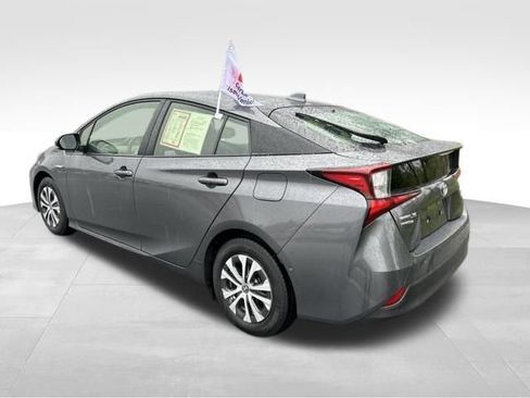 Certified 2021 Toyota Prius XLE w/ Advanced Technology Package AWD/4WD image 3