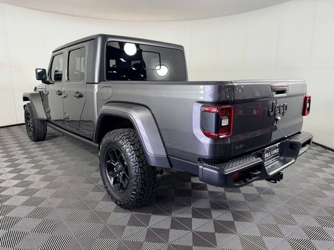 Used 2025 Jeep Gladiator Sport AWD/4WD image 10