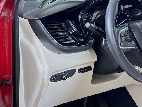 Certified 2022 Buick Envision Avenir w/ Technology Package II FWD image 8