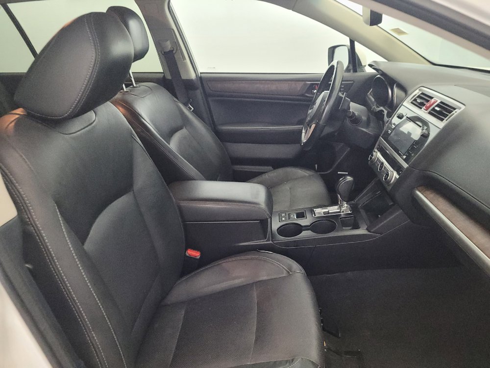 Used 2017 Subaru Outback 2.5i Limited AWD/4WD image 21