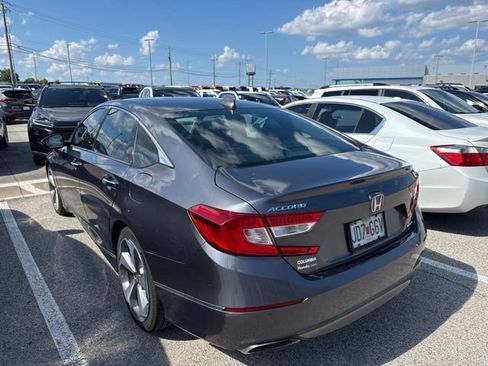 Used 2018 Honda Accord Touring image 5