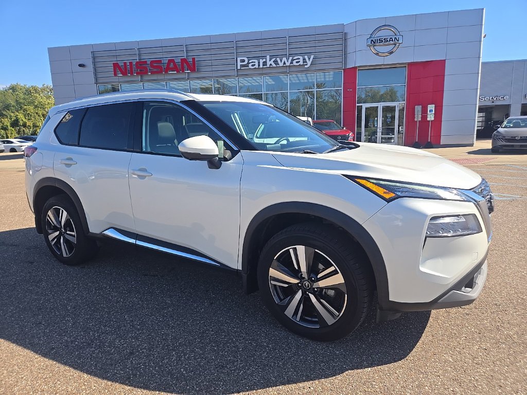 Used 2021 Nissan Rogue SL AWD/4WD image 1
