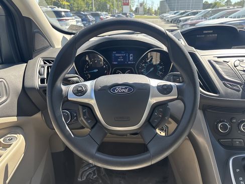 Used 2014 Ford Escape SE FWD image 3