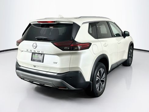Used 2023 Nissan Rogue SV w/ SV Premium B Package FWD image 9