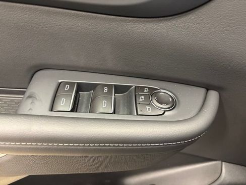 Used 2026 Buick Enclave Sport Touring AWD/4WD image 34