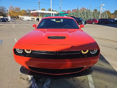 Certified 2022 Dodge Challenger R/T image 5
