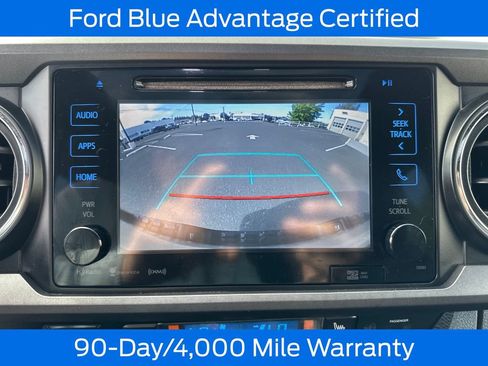 Used 2016 Toyota Tacoma TRD Off-Road w/ Premium & Technology Package AWD/4WD image 22