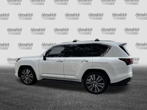 Used 2022 Lexus LX 600 4WD w/ Accessory Package (Z1) image 6
