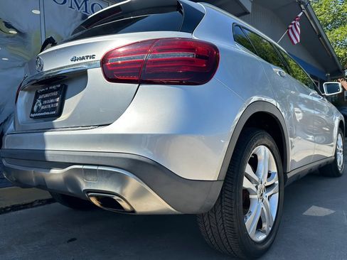 Used 2019 Mercedes-Benz GLA 250 4MATIC image 3