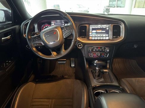 Used 2022 Dodge Charger Scat Pack w/ Daytona Edition Group image 17