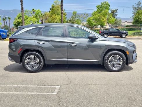 New 2026 Hyundai Tucson Blue SE FWD image 32