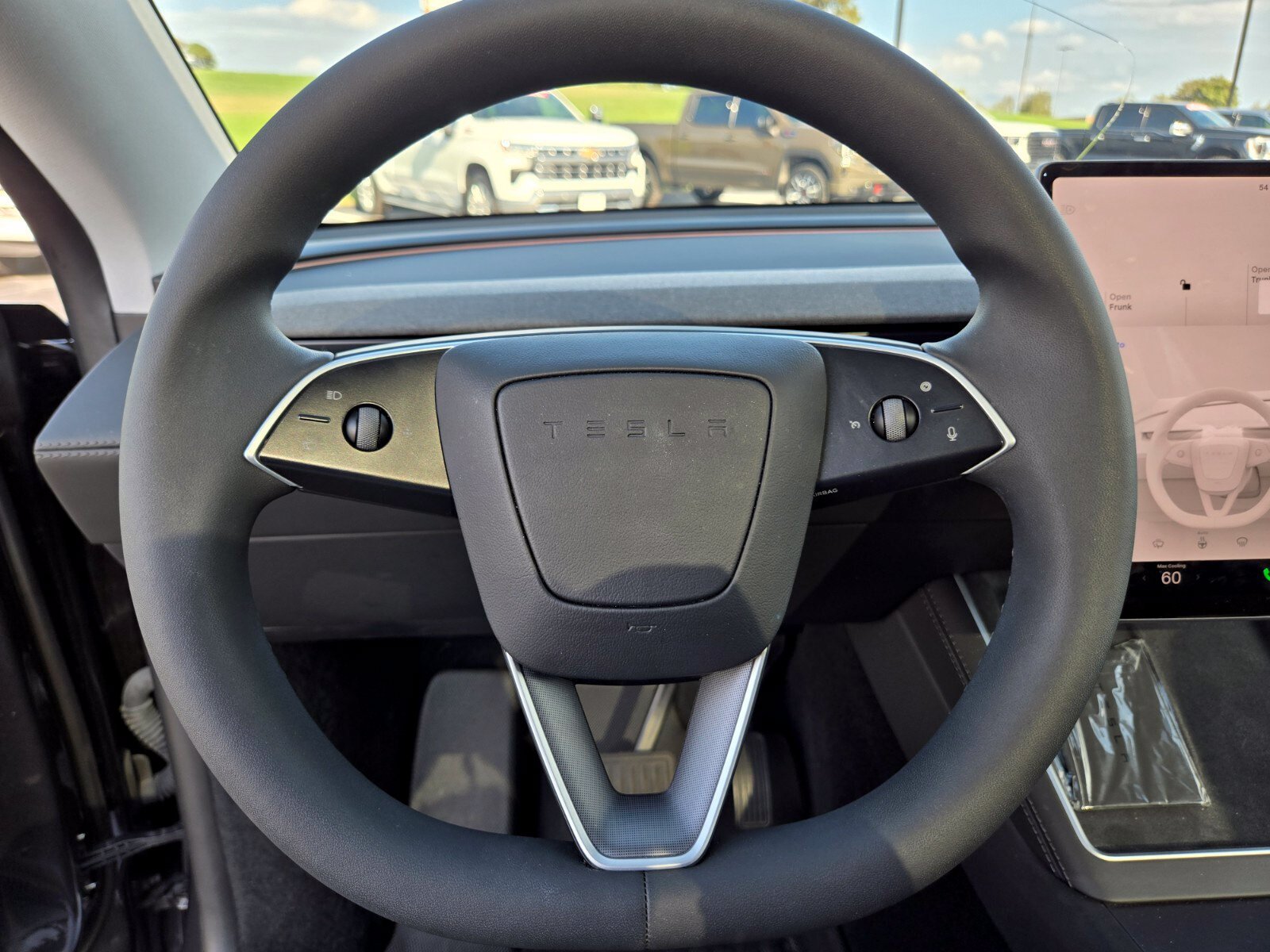 Used 2026 Tesla Model Y 2WD image 35