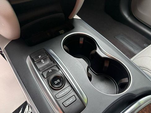 Used 2020 Acura MDX SH-AWD image 36