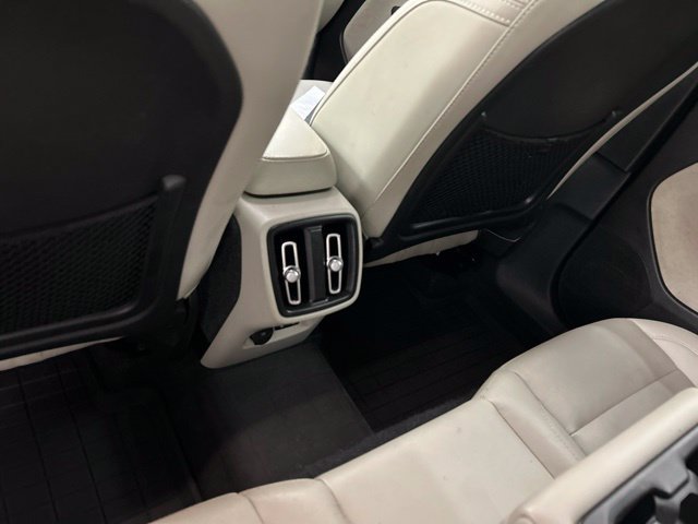 Used 2024 Volvo XC40 B5 Plus w/ Climate Package AWD/4WD image 19